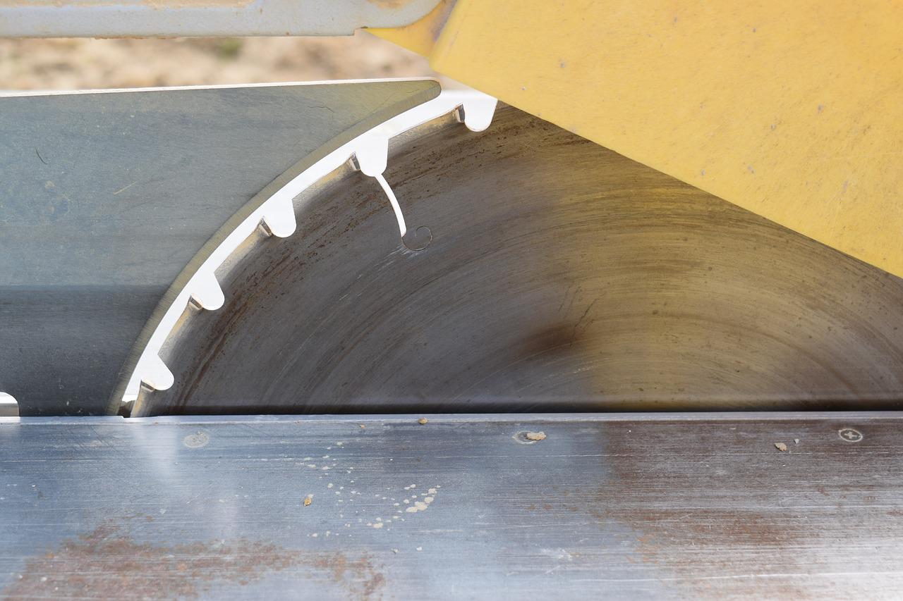 The Ultimate Guide to Table Saw Safety Features WWPN