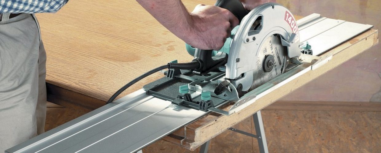 Circular saw guide rail